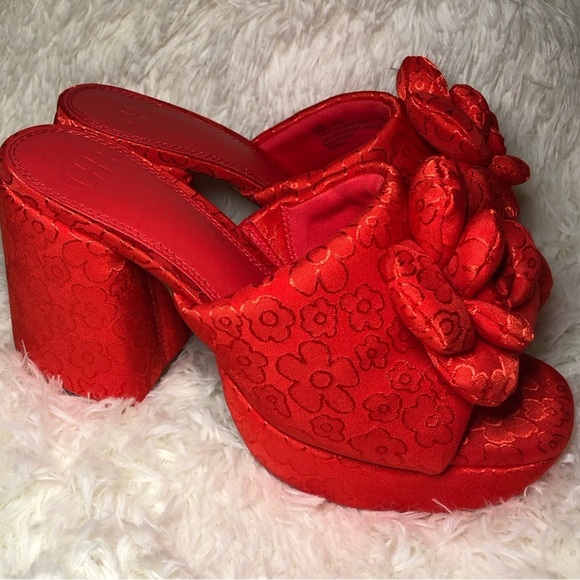 Gianni Bini Elegant Red Floral Women's Shoes size 8.5🌹 - Picture 12 of 15